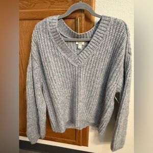 a.n.a Fuzzy Soft Light Gray V-Neck Sweater
